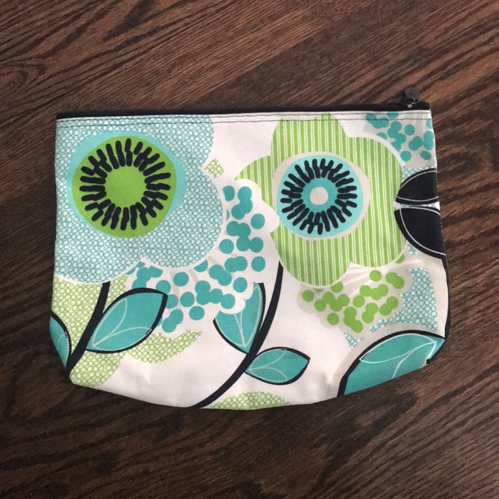 31 wet/dry pouch